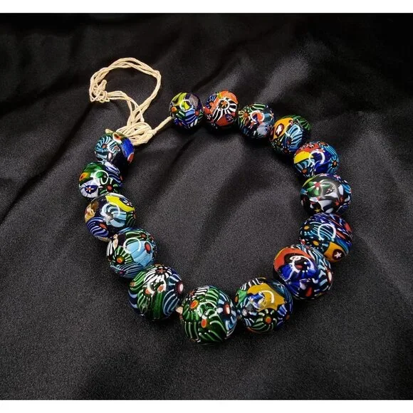 Rare Find Vintage Large Venetian Millefiori Glass Bead Choker Necklace - Picture 5 of 7